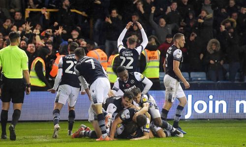 Soi kèo Charlton vs Millwall, 2h15 ngày 4/7/2020 Giải Hạng Nhất Anh