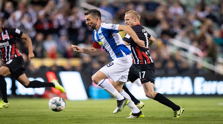 Soi kèo Hertha Berlin vs Frankfurt 