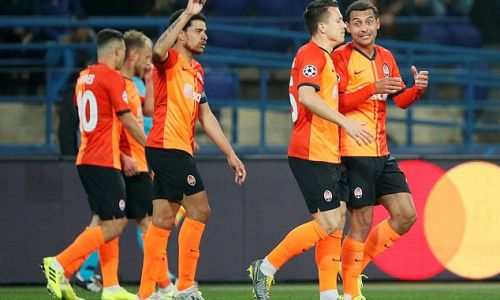 Soi kèo Vorskla Poltava vs Dnipro, 22h59 ngày 19/06/2020 – giải Ukrainian Premier League. 