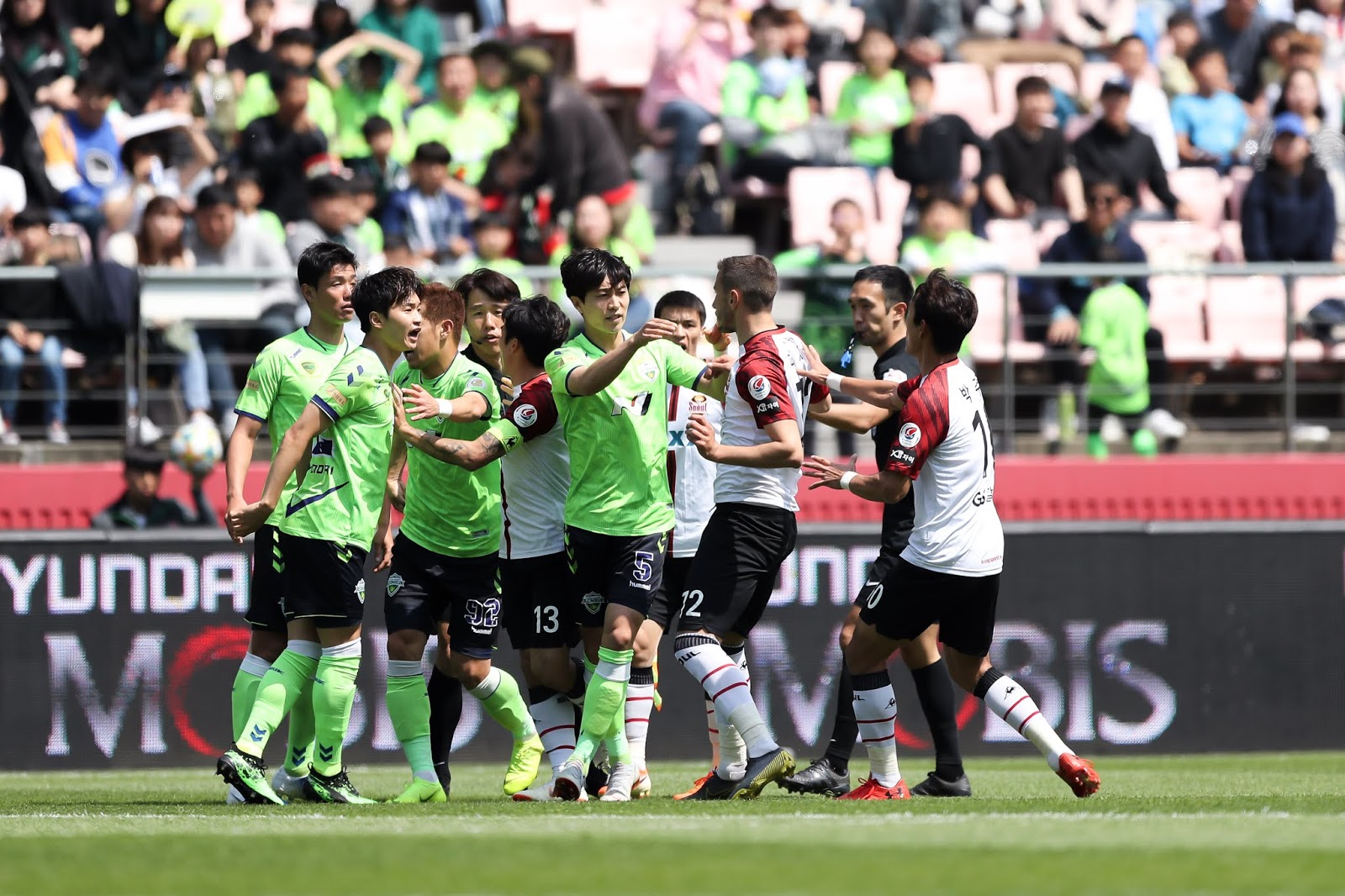 Soi kèo Jeonbuk Motors vs Seoul