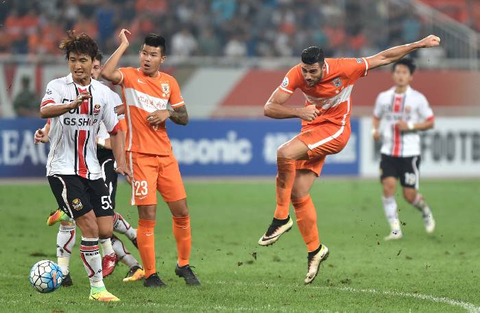 Soi kèo Jiangsu Suning vs Shandong Luneng