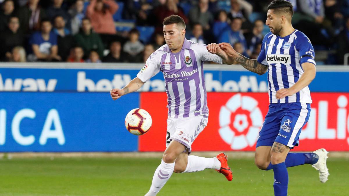 Soi kèo Valladolid vs Alaves 