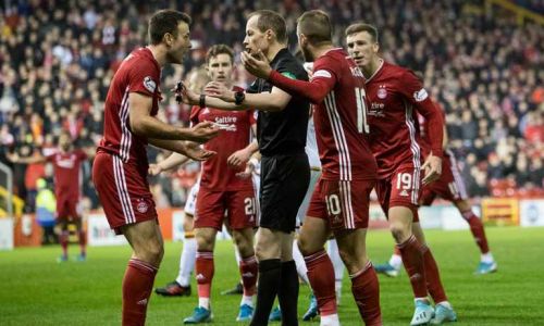 Soi kèo Aberdeen vs Hamilton, 01h45 ngày 13/08/2020 – giải Ngoại hạng Scotland. 