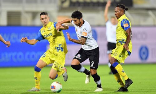 Soi kèo Chievo vs Spezia, 2h00 ngày 9/8/2020 - Hạng 2 Italia