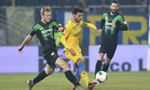 Soi kèo Frosinone vs Pordenone Calcio, 2h00 ngày 10/8/2020 - Hạng 2 Italia