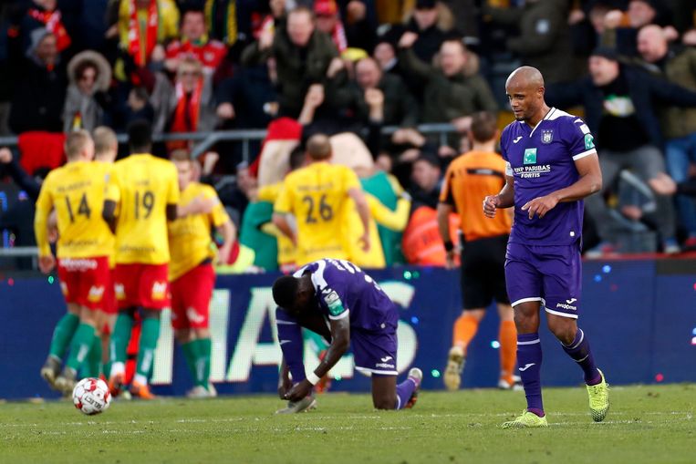 Soi kèo Oostende vs Anderlecht