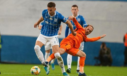 Soi kèo Zaglebie Lubin vs Lech Poznan, 23h00 ngày 21/8/2020 VĐQG Ba Lan