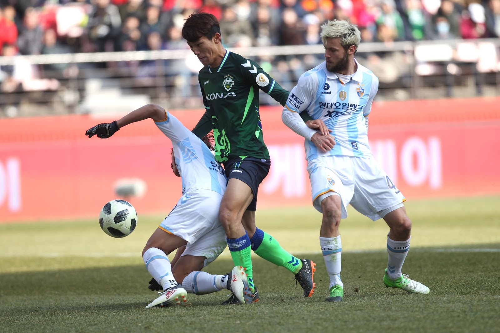 Soi kèo Jeonbuk Motors vs Ulsan