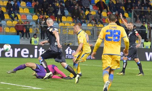 Soi kèo, dự đoán Frosinone vs Pescara, 3h00 ngày 20/2 Hạng 2 Italia