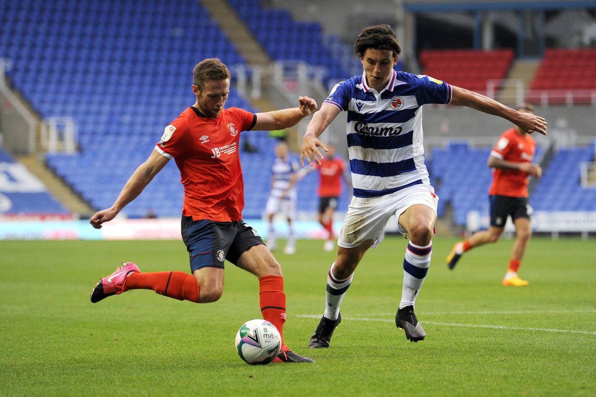 Soi kèo Reading vs Luton