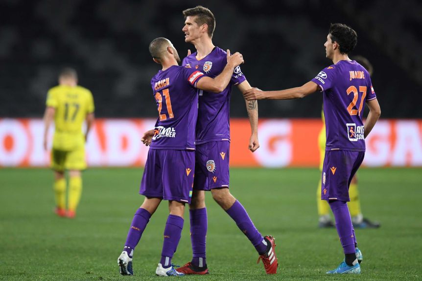 Soi kèo, dự đoán Wellington Phoenix vs Perth Glory