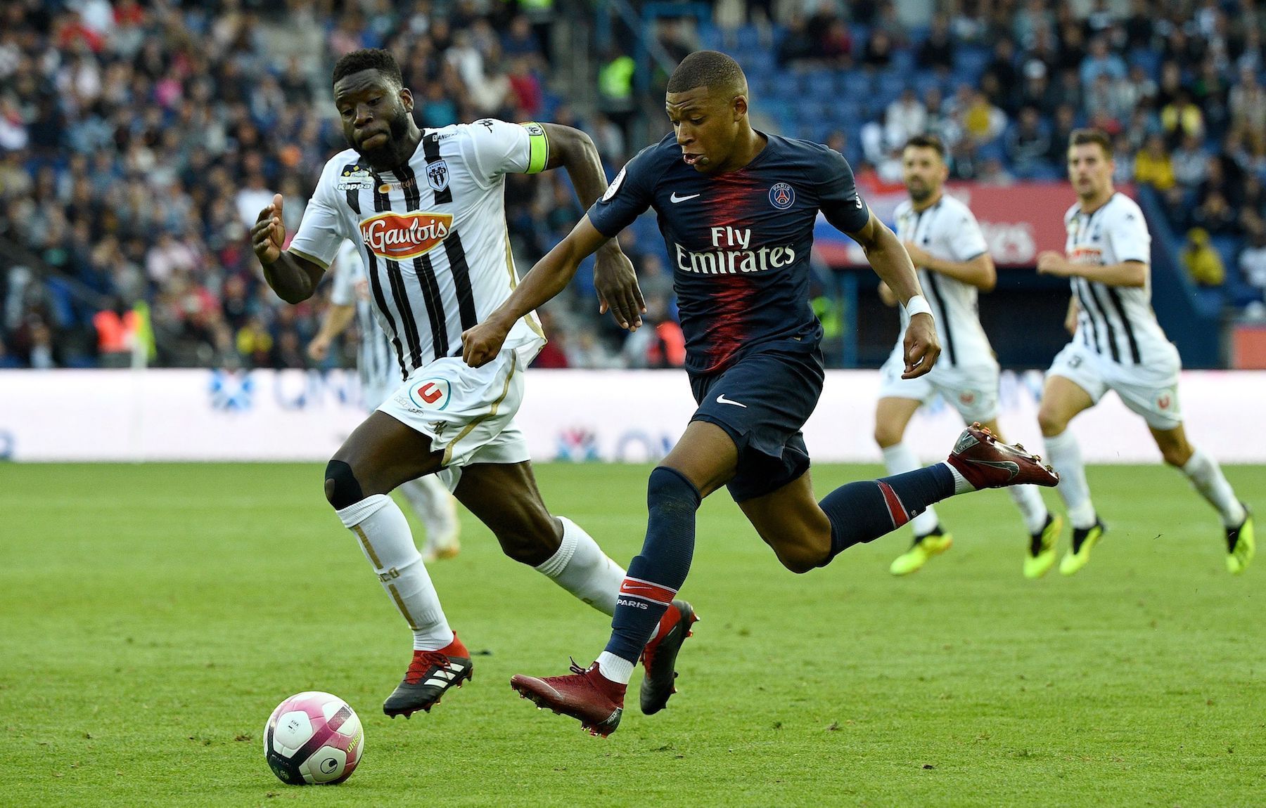 Soi kèo Angers vs PSG