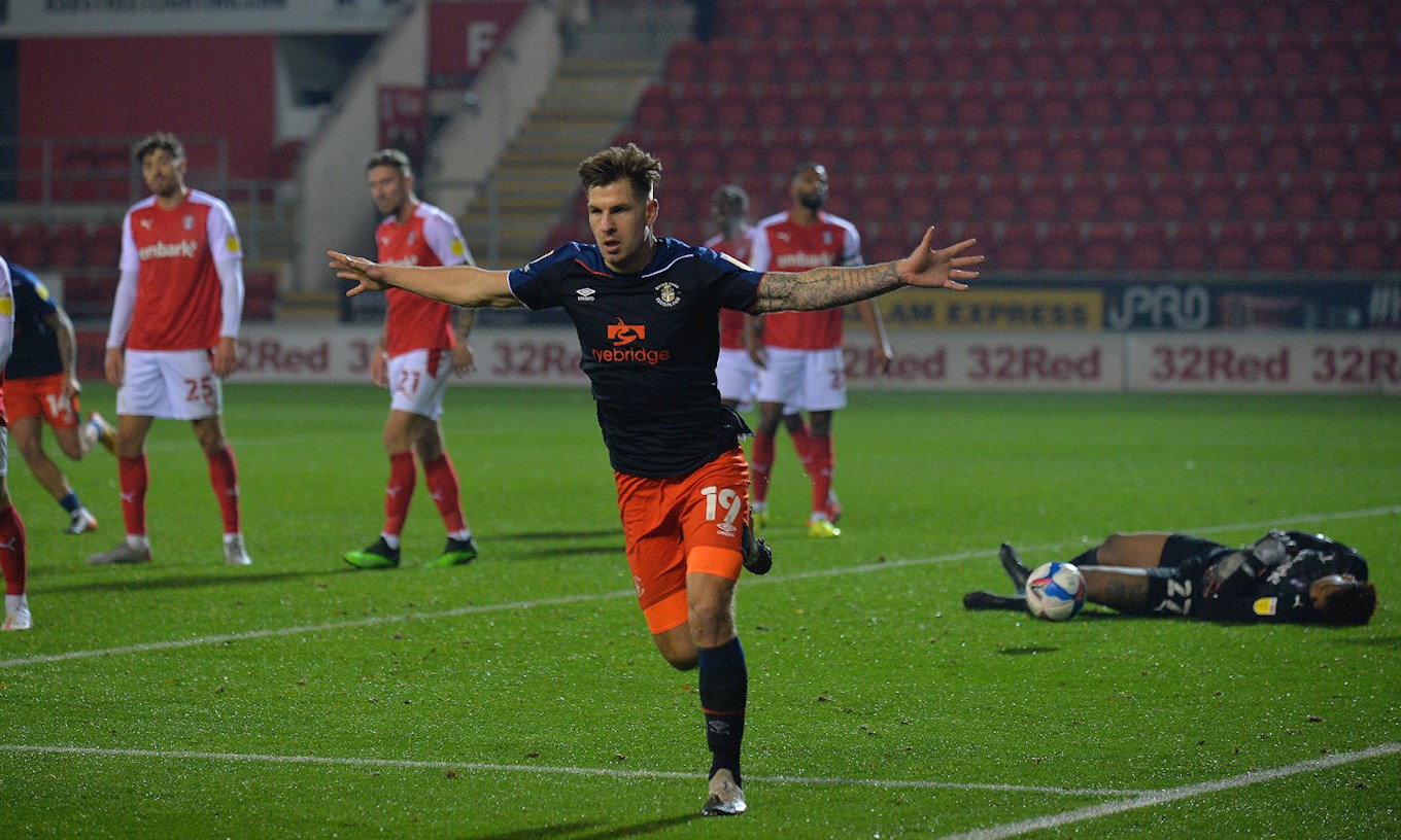 Soi kèo, dự đoán Luton vs Rotherham