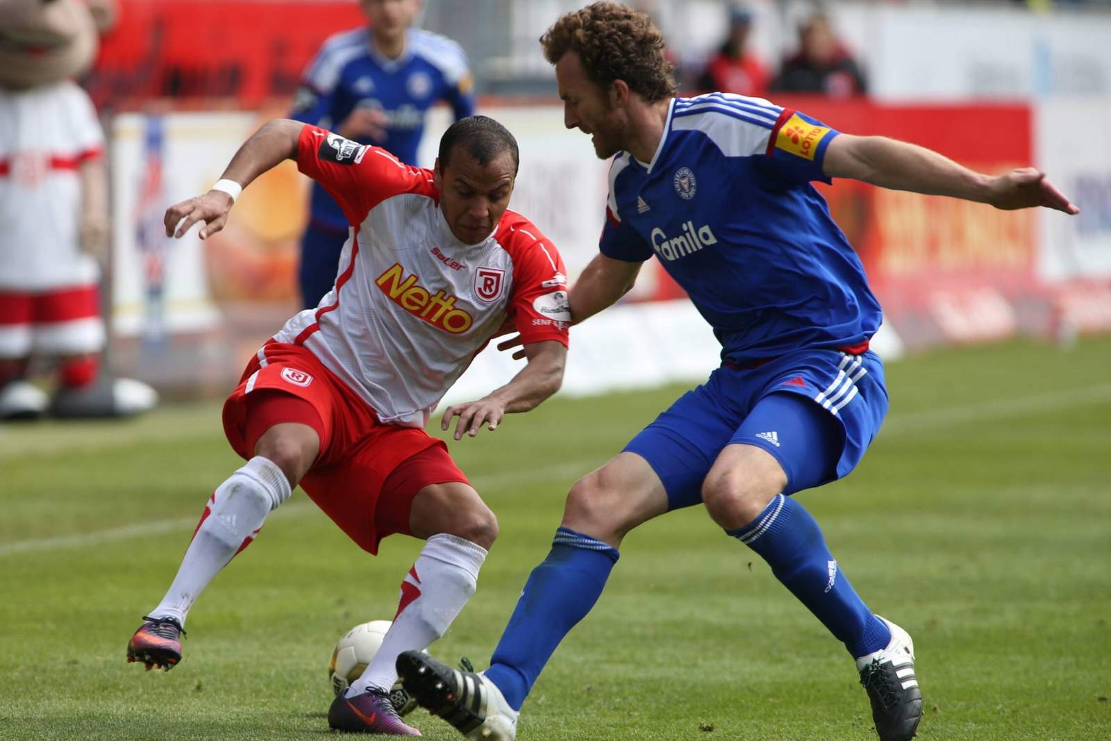 Soi kèo Holstein Kiel vs Regensburg