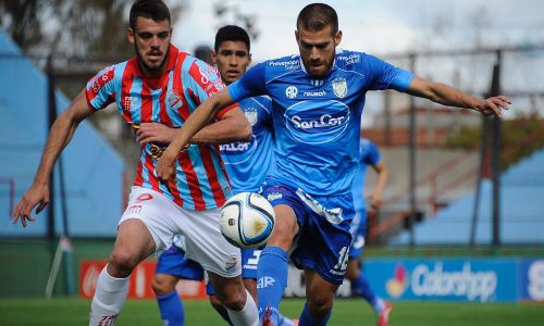 Soi kèo Arsenal Sarandi vs Talleres, 05h00 ngày 11/2 - Vô địch quốc gia Argentina