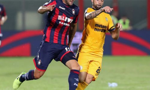 Soi kèo, dự đoán Crotone vs Verona, 1h45 ngày 14/5 Serie A