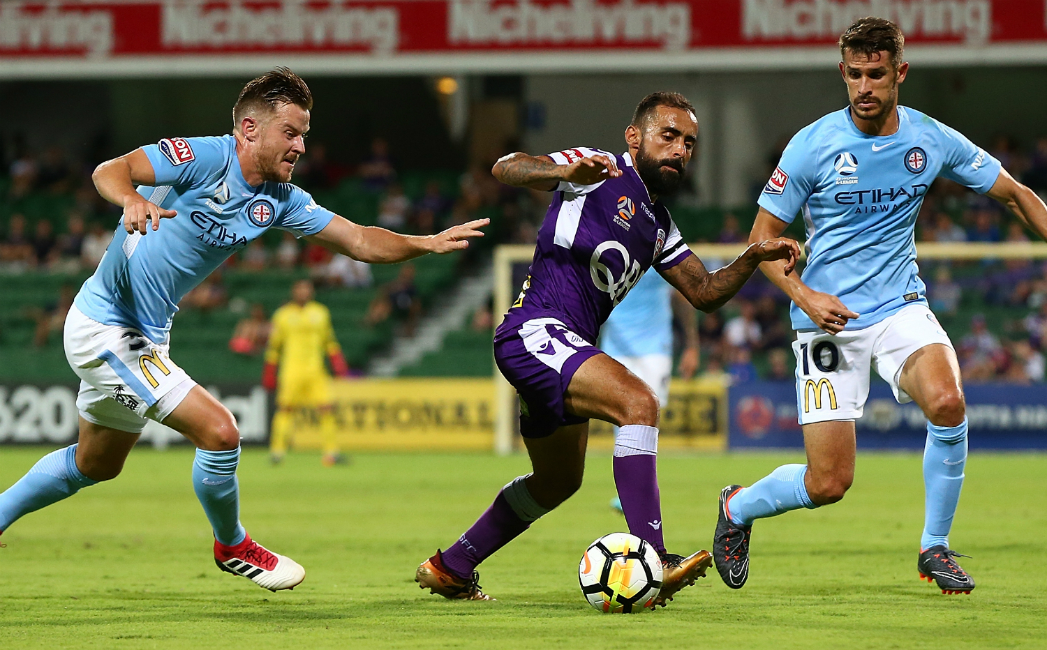 Soi kèo, dự đoán Macarthur vs Melbourne City