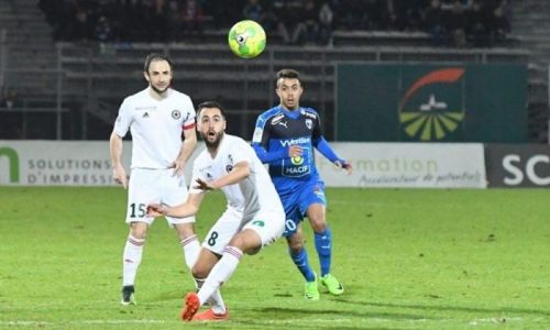 Soi kèo Niort vs Orleans, 02h00 ngày 08/02 – giải hạng Hai Pháp