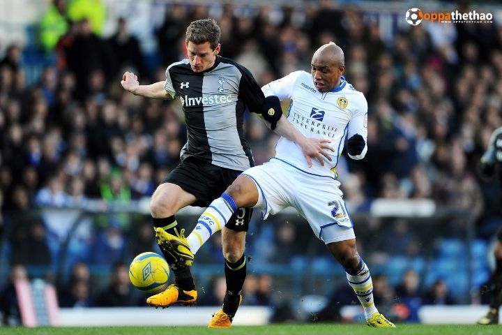 Soi kèo Leeds vs Tottenham