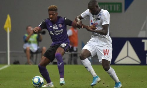 Soi kèo, dự đoán Niort vs Amiens, 2h00 ngày 9/1 Hạng 2 Pháp