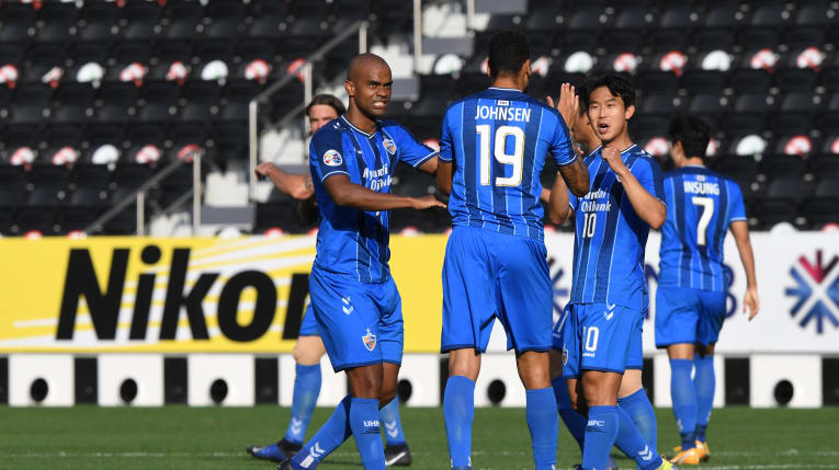 soi kèo Ulsan Hyundai FC vs Pohang Steelers