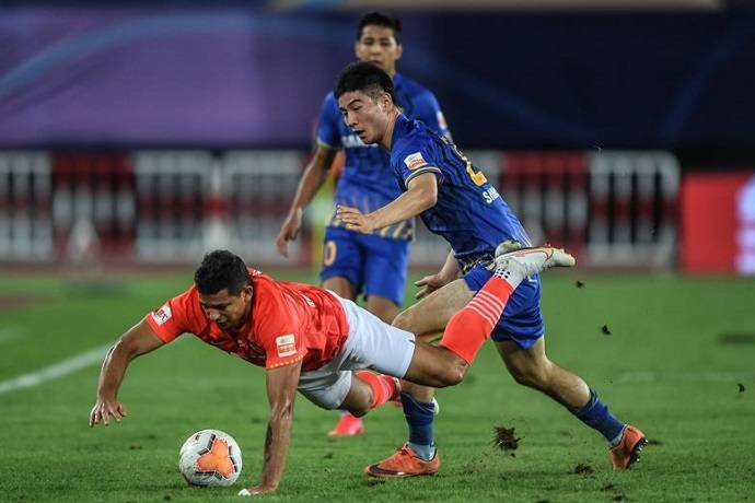 Soi kèo Guangzhou vs Chongqing