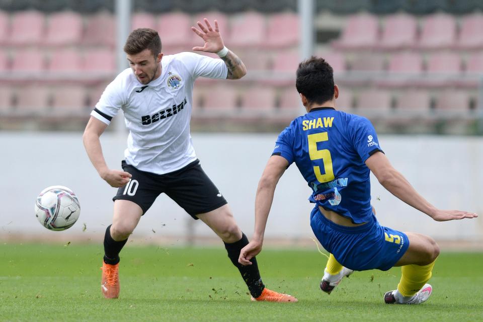 Soi kèo Flora vs Legia Warsaw