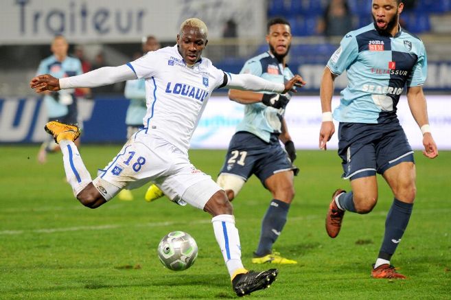 Soi kèo Auxerre vs Grenoble