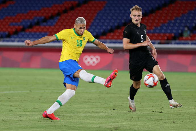 Soi kèo phạt góc Mexico vs Brazil