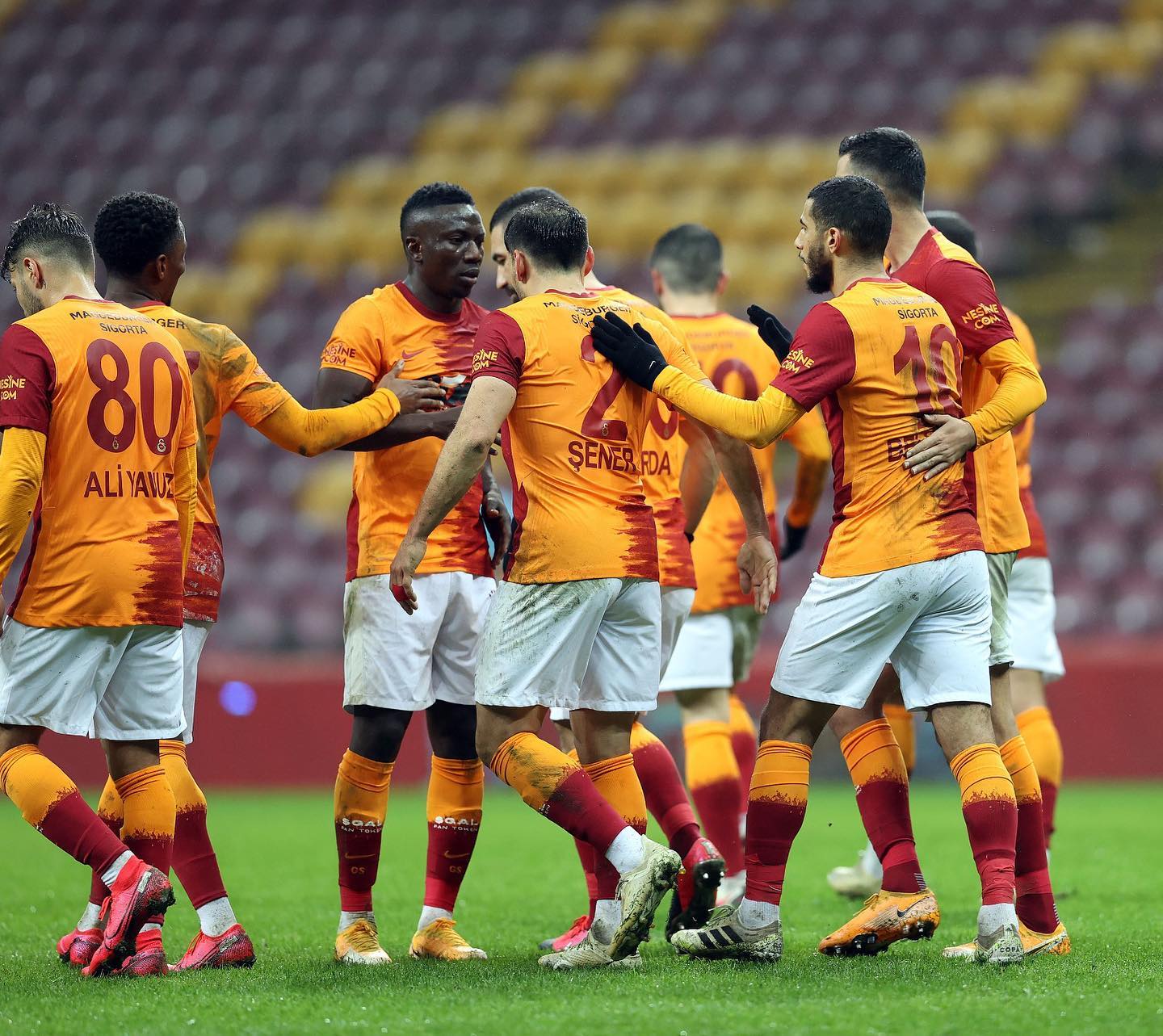 Soi kèo, dự đoán St Johnstone vs Galatasaray