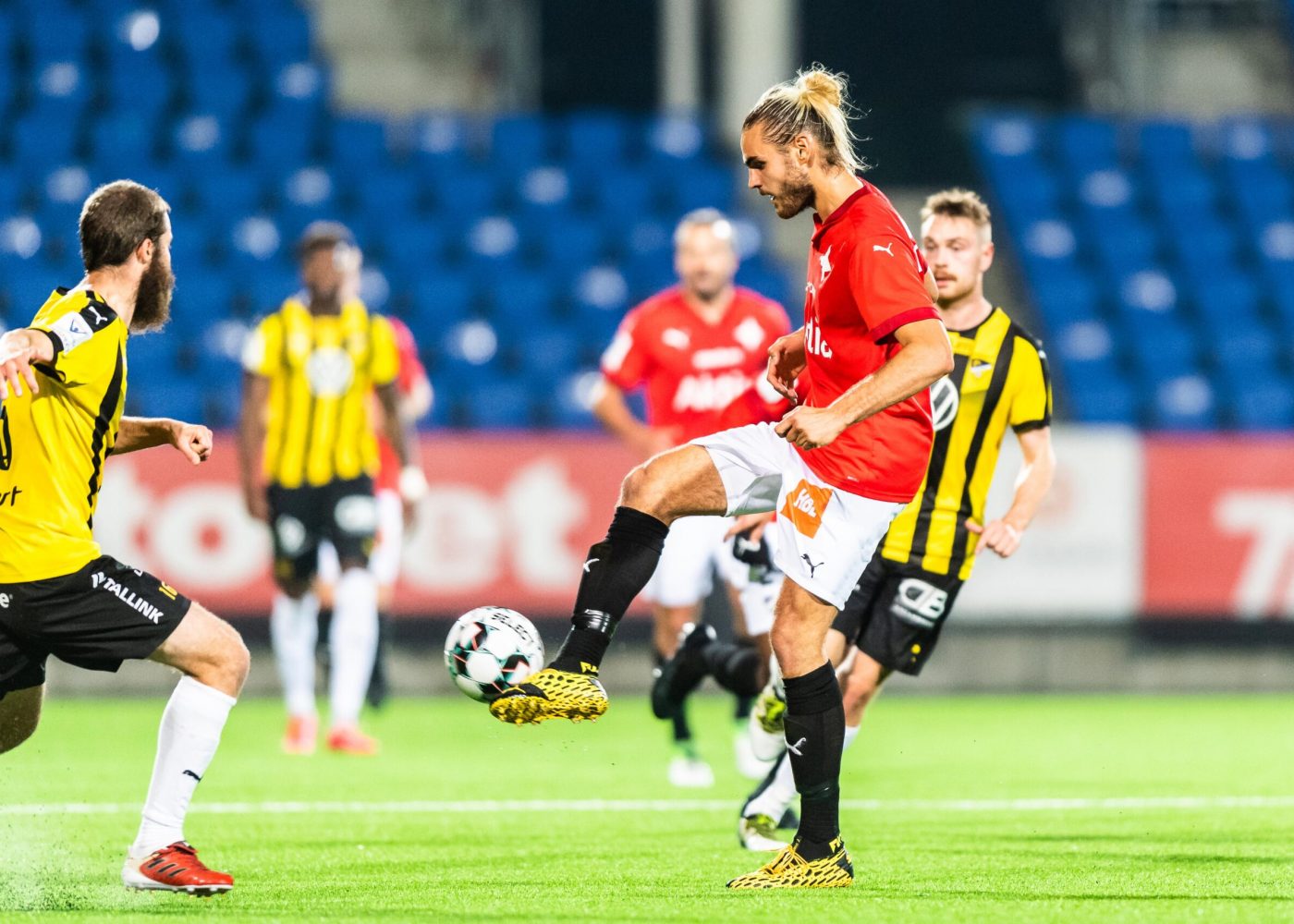 Soi kèo HJK vs Neftchi