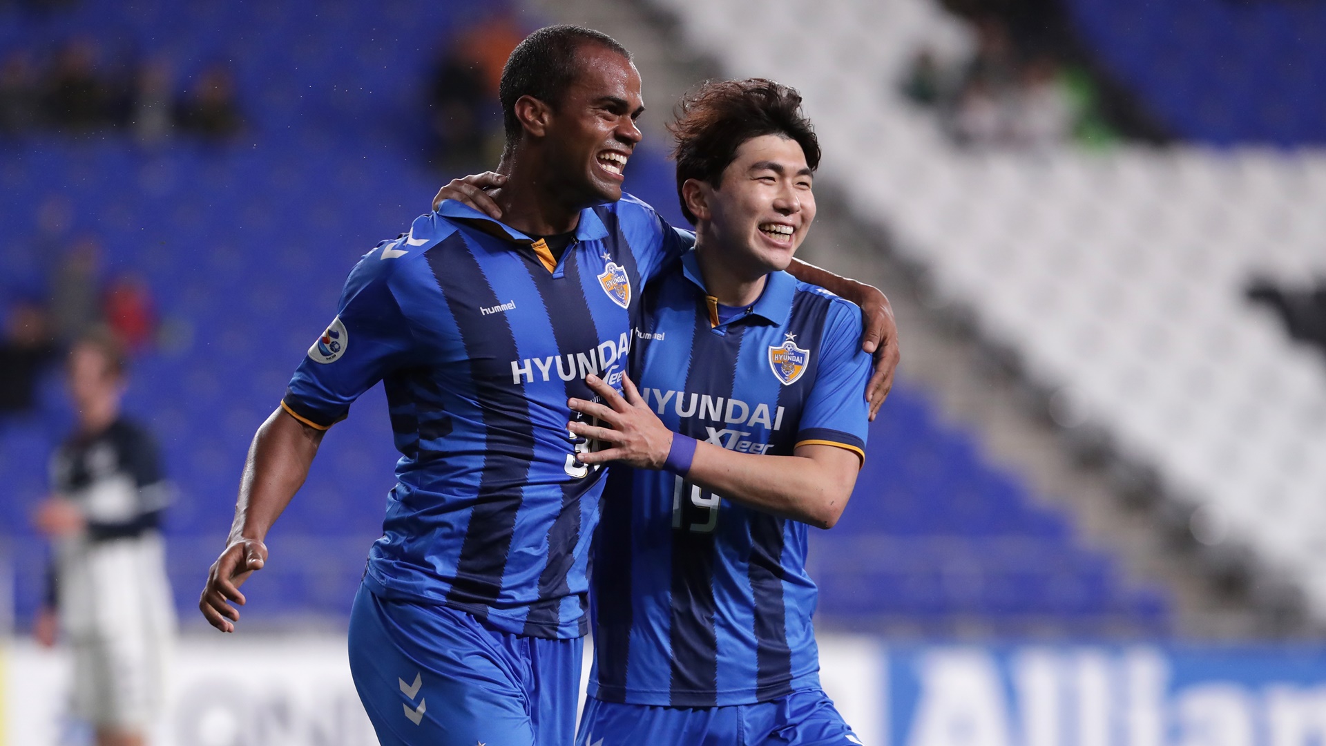 Soi kèo Ulsan Hyundai vs Suwon Samsung Bluewings