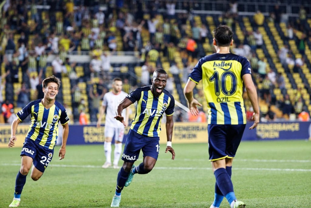 Soi kèo, dự đoán HJK vs Fenerbahce