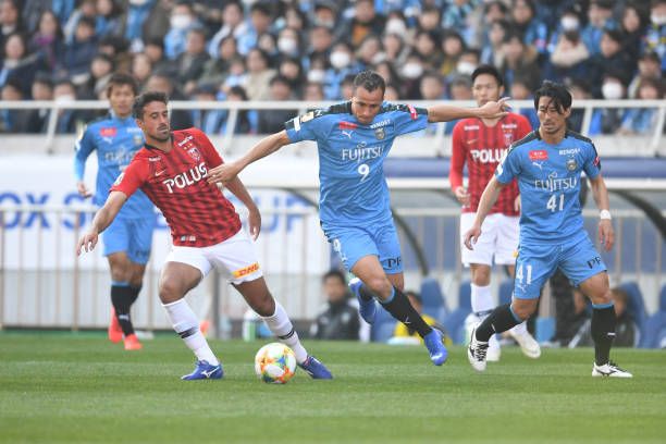 Soi kèo Urawa Red Diamonds vs Kawasaki Frontale