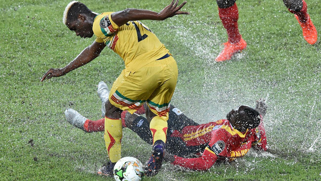 Soi kèo Uganda vs Mali