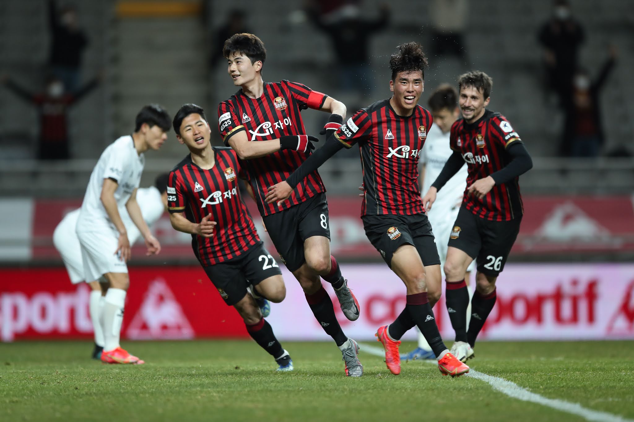 Soi kèo Suwon FC vs Gangwon FC