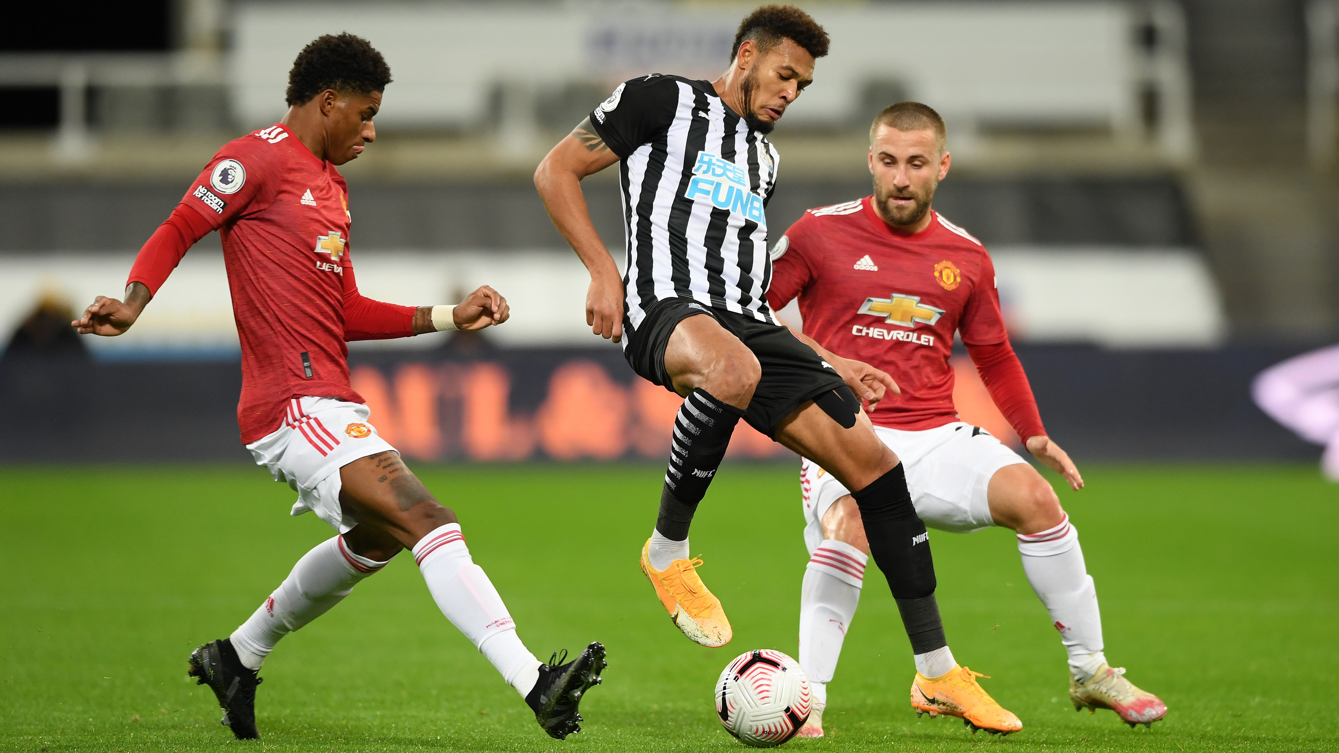 Soi kèo phạt góc MU vs Newcastle