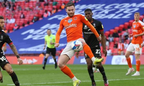 Soi kèo, dự đoán Blackpool vs Huddersfield, 1h45 ngày 15/9 Hạng nhất Anh