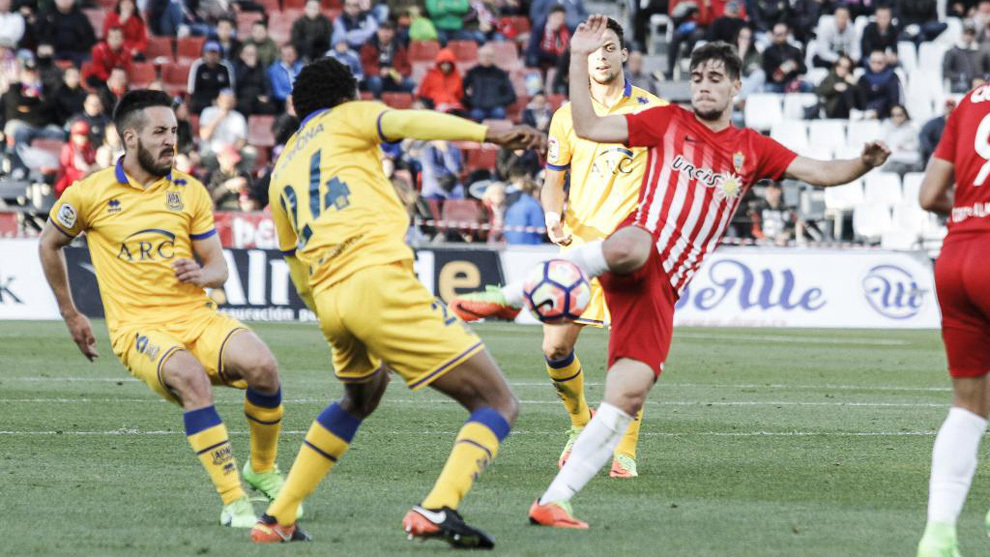 Soi kèo Alcorcon vs Almeria