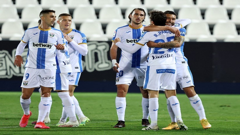 Soi kèo Alcorcon vs Burgos CF