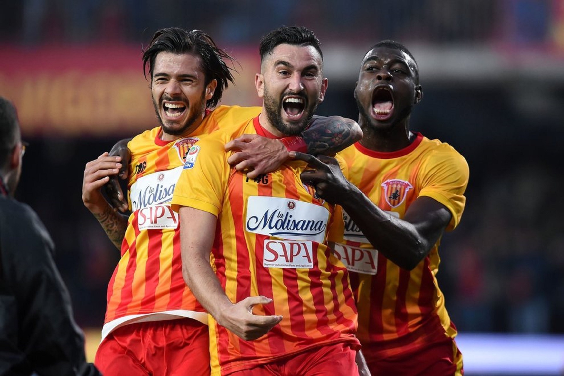 Soi kèo Crotone vs Benevento