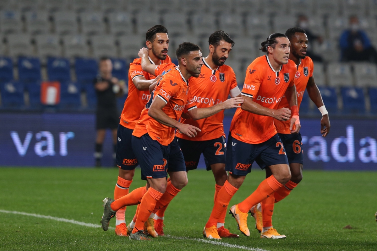 Soi kèo Istanbul Buyuksehir Belediyesi vs Adana Demirspor