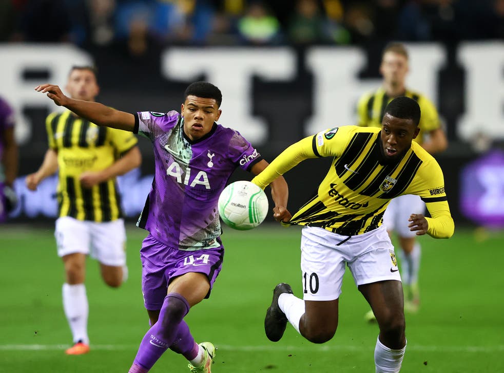 Soi kèo Tottenham vs Vitesse