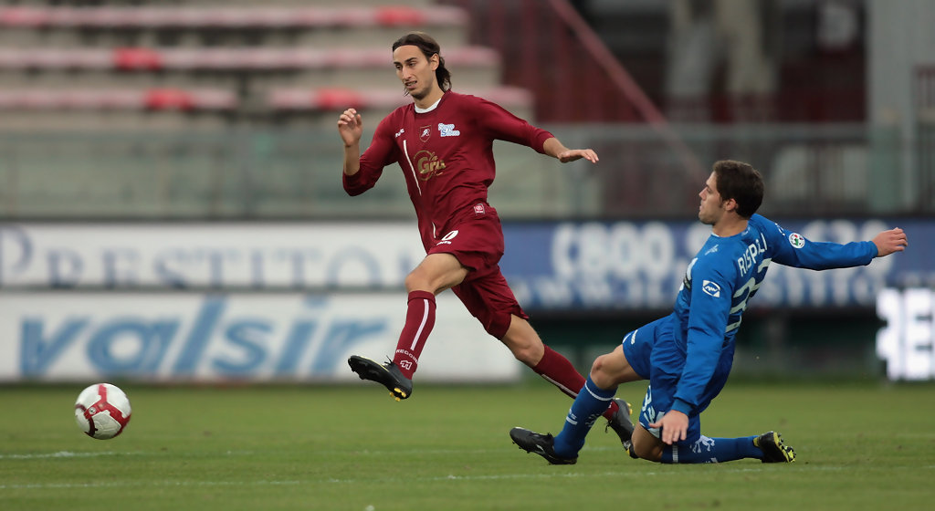 Soi kèo Cosenza Calcio 1914 vs Reggina