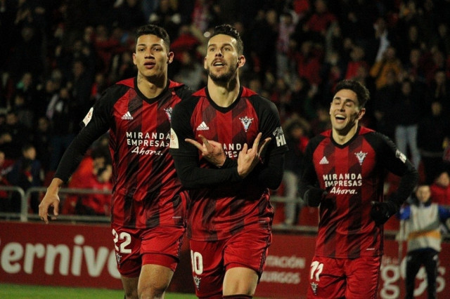 Soi kèo CD Mirandes vs SD Huesca