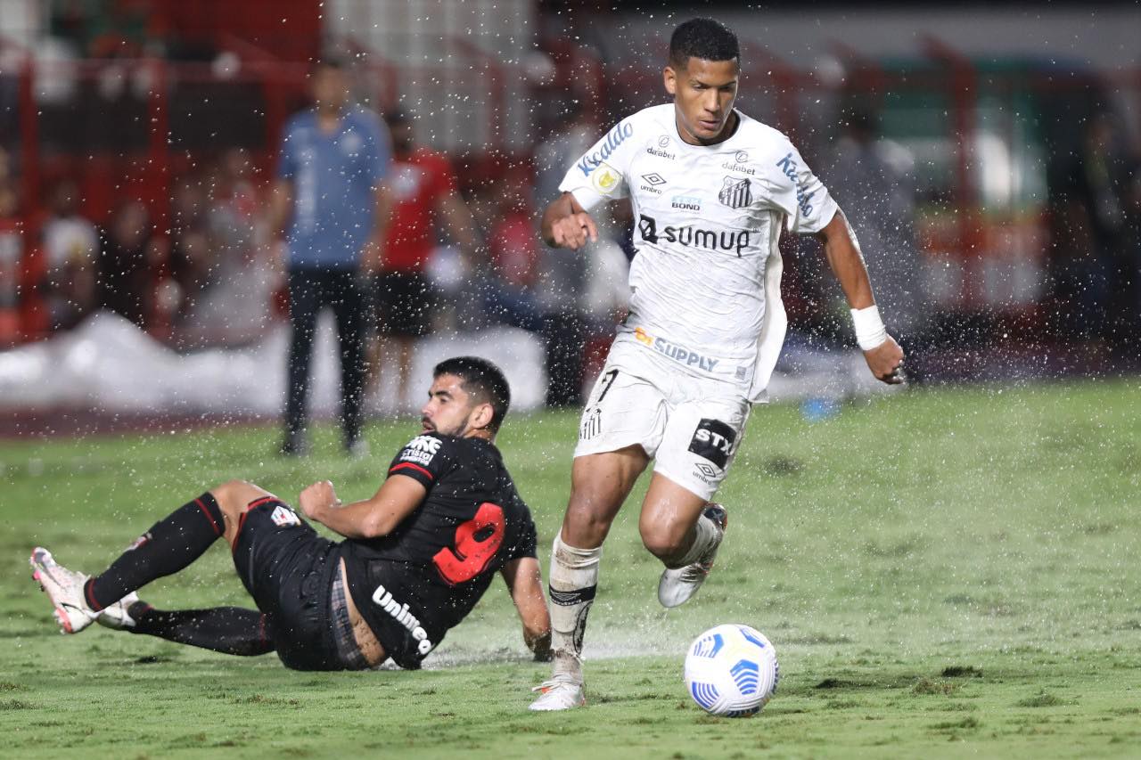 Soi kèo Santos vs Chapecoense