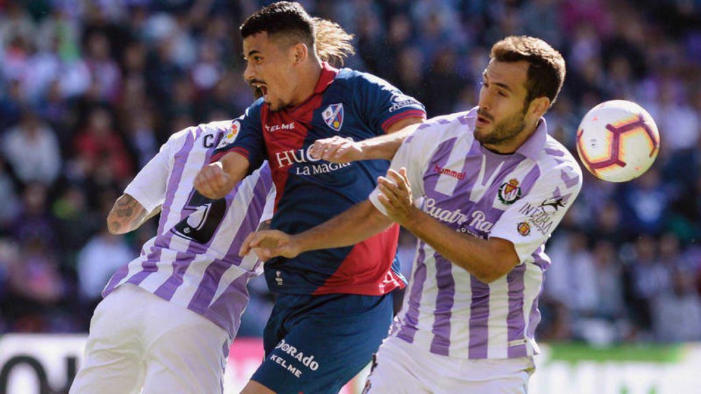 Soi kèo SD Huesca vs Real Valladolid