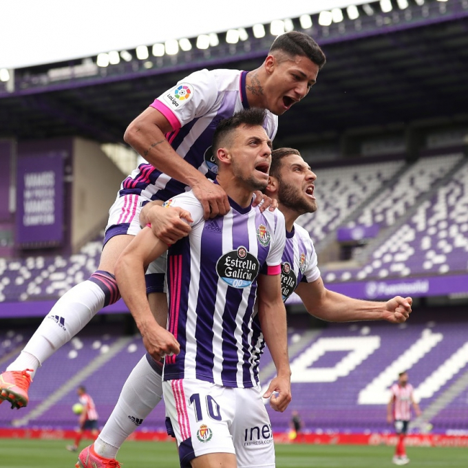 Soi kèo SD Huesca vs Real Valladolid