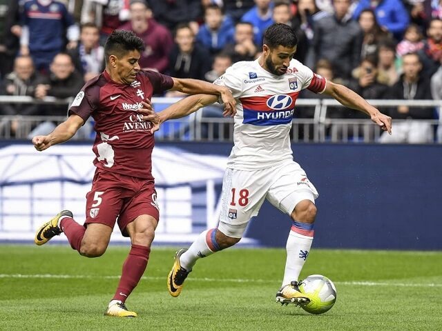 Soi kèo Lyon vs Metz