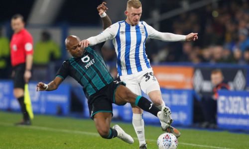 Soi kèo, dự đoán Huddersfield Town vs Blackpool, 22h00 ngày 26/12 Hạng Nhất Anh